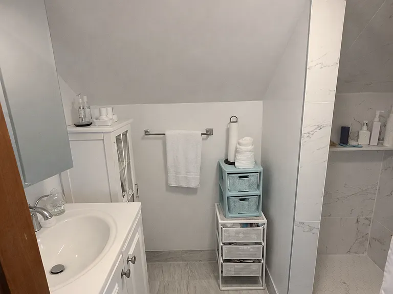 585 Somerville Ave #1 — Photo 11