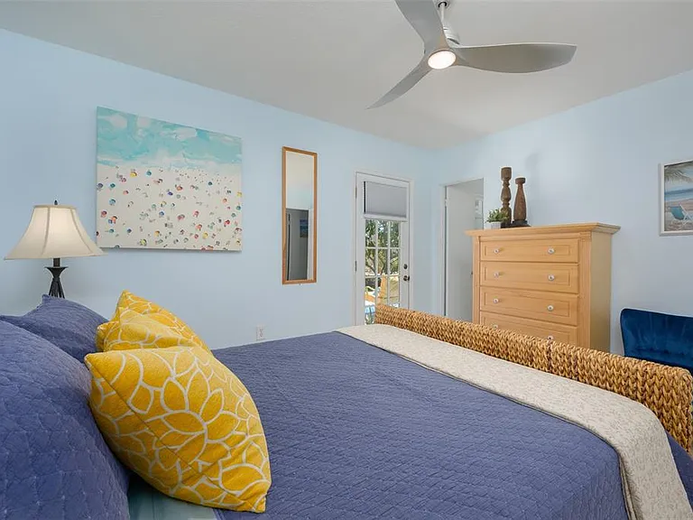 3801 Helene St — Photo 17