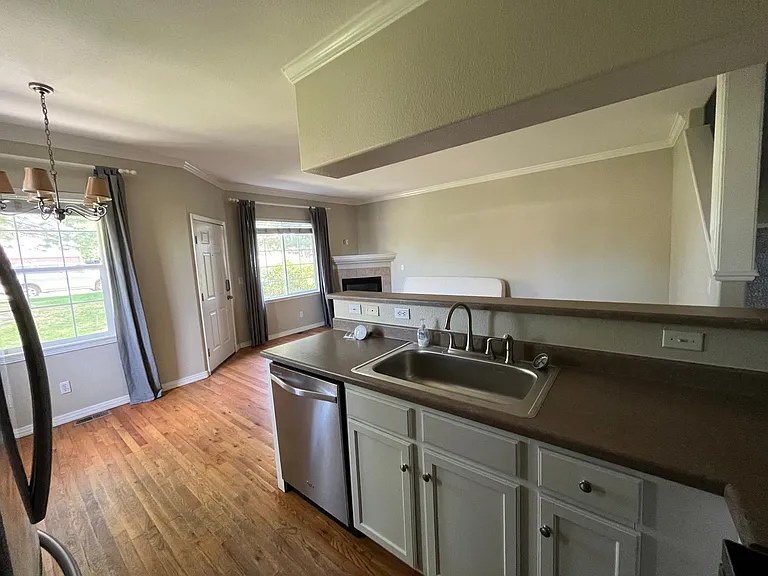 5658 W Center Ave — Photo 8