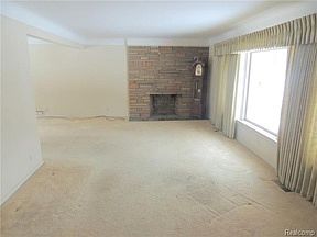 2nd image of 17869 Kinross Ave