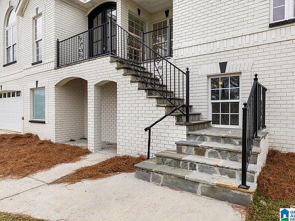 5th image of 107 Azure St