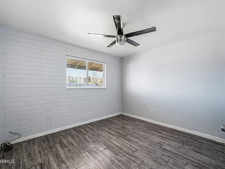1744 W Glendale Ave #11 — Photo 8