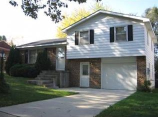 1277 Clover Crest Ave NW, Grand Rapids, MI 49504