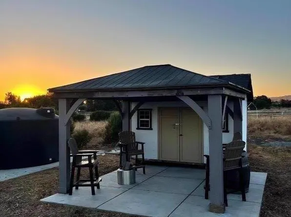 2055 Rucker Ave, Gilroy, CA 95020