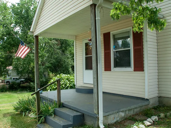 517 W End Ave, McMinnville, TN 37110