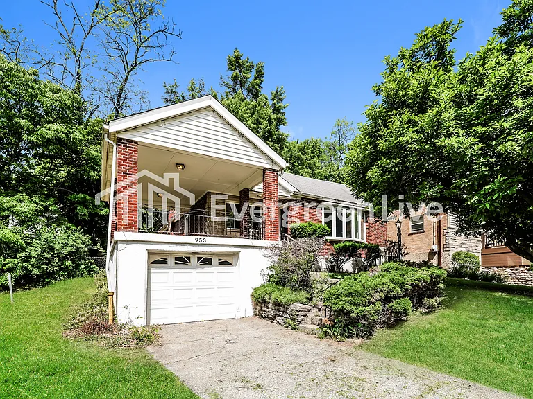 953 Covedale Ave — Photo 1