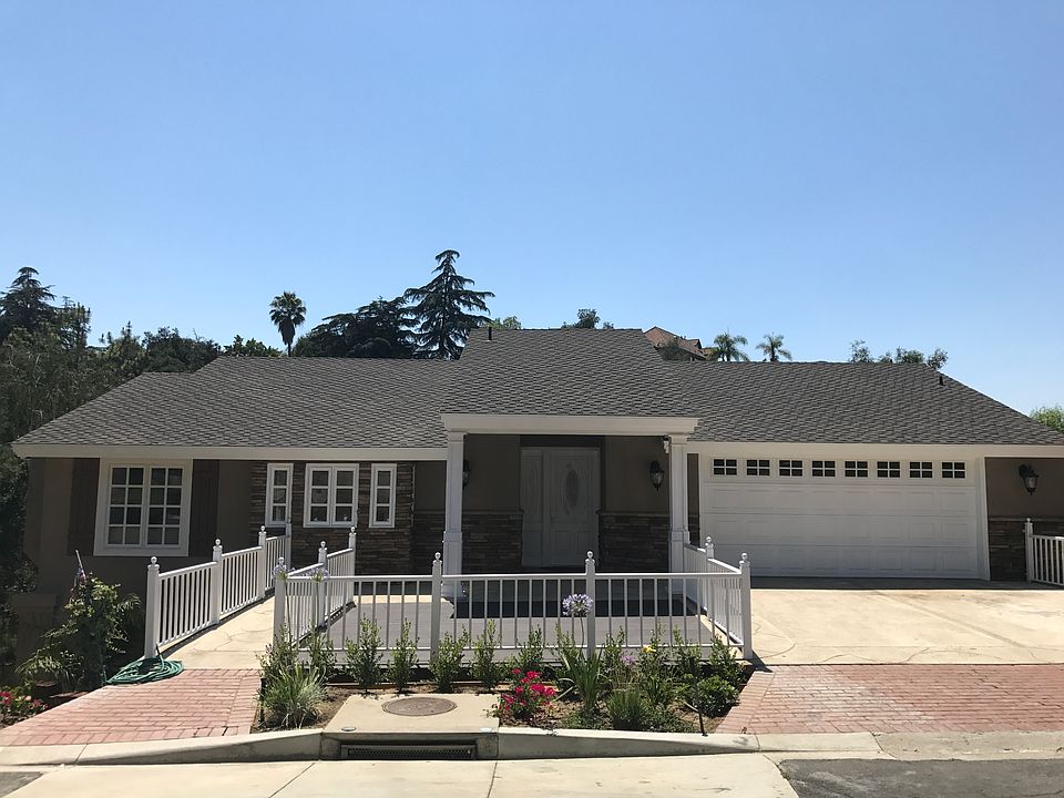 2nd image of 765 Harwood Ct