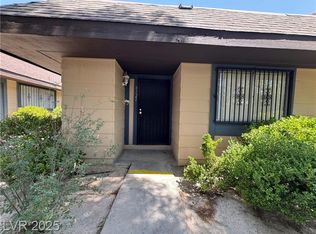 6121 Meadowhaven Ln, Las Vegas, NV 89103