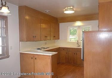 4th image of 1617 Leycross Dr