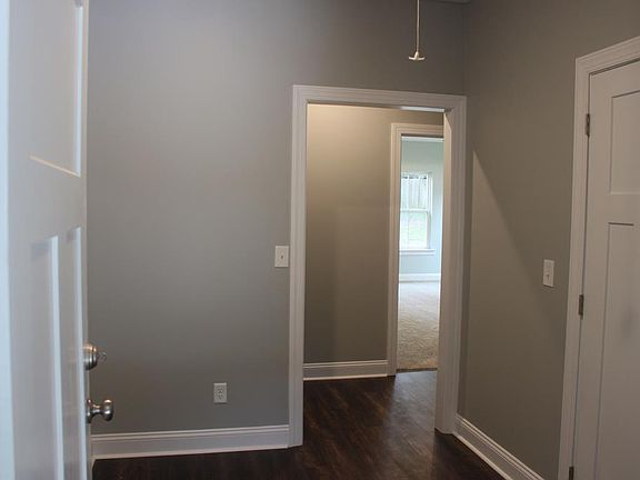 5th image of 111 Steaphon Dr
