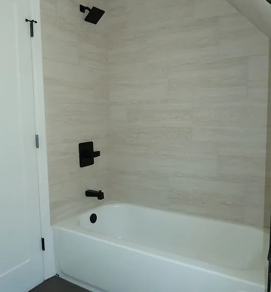 30 Edison St #A — Photo 11