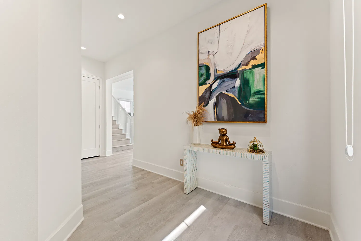 4 bed, 2548 sqft, $7,500 — Photo 1
