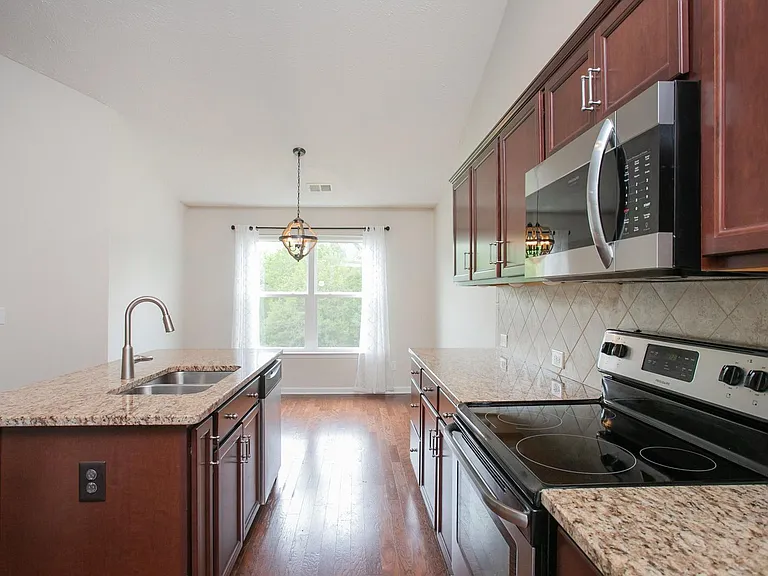 395 Devon Chase Hl #6402 — Photo 21