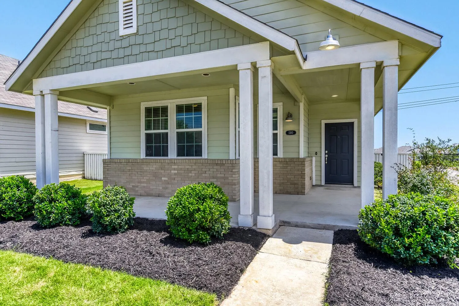 2 bed, 2.0 bath, 1163 sqft, $1,750 — Photo 3