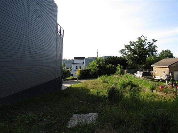 3rd image of 5257 Wickliff St