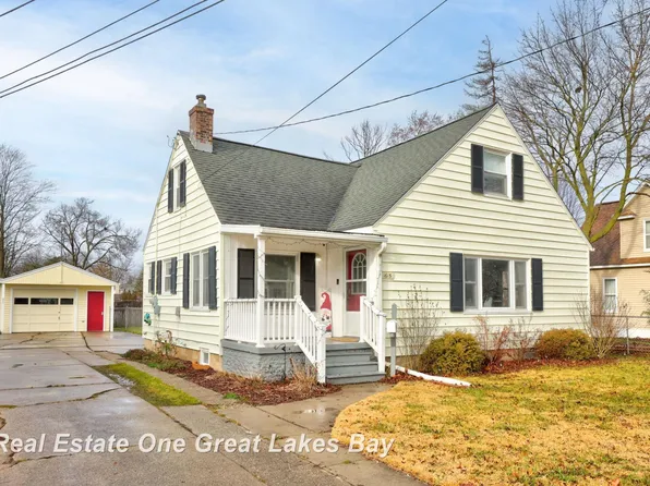 1615 Brenner St, Saginaw, MI 48602