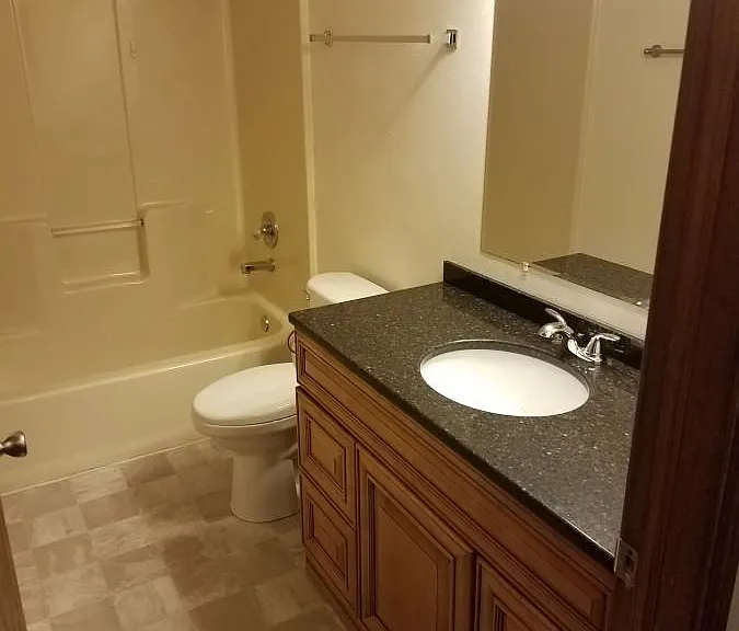 2222 N Skylark Dr — Photo 5