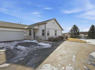 12255 Quail Ridge Dr, Huntley, IL 60142