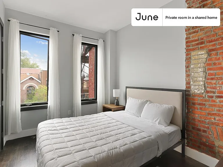 444 Franklin Ave #B — Photo 1