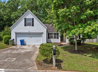 102 Planters Grove Dr, Mauldin, SC 29662