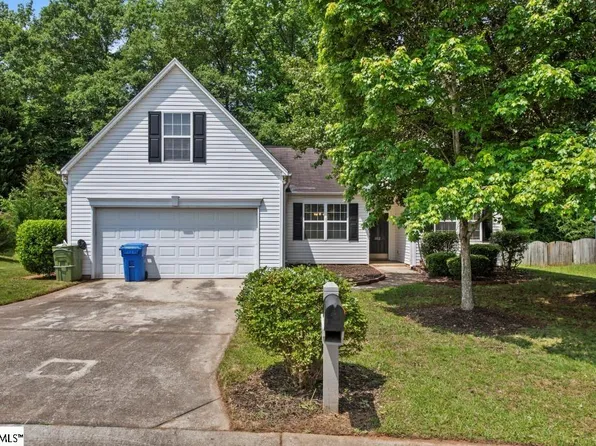 102 Planters Grove Dr, Mauldin, SC 29662