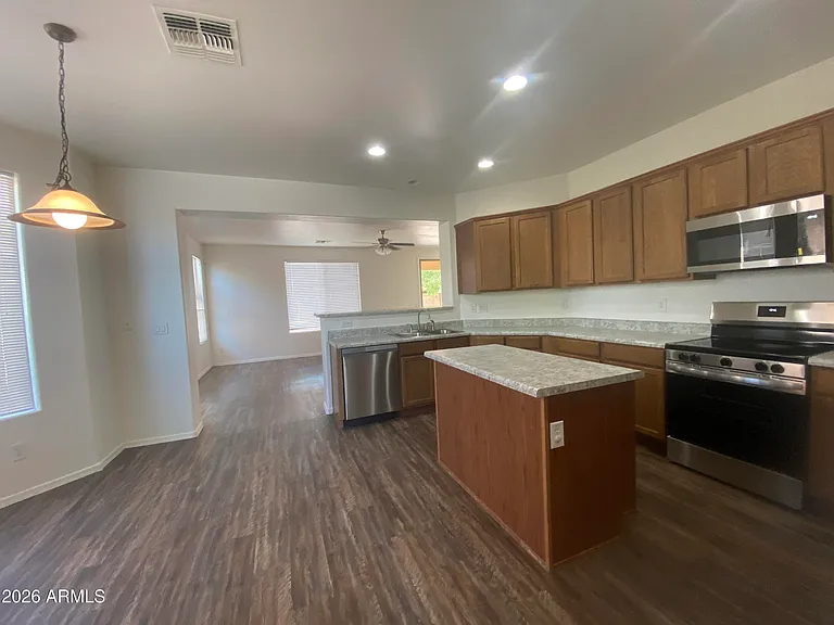 8552 W Malapai Dr — Photo 4