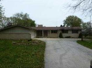 4115 Farmington Ln, Racine, WI 53403