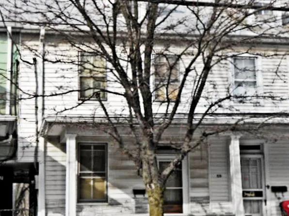 57 E Pottsville St, Pine Grove, PA 17963