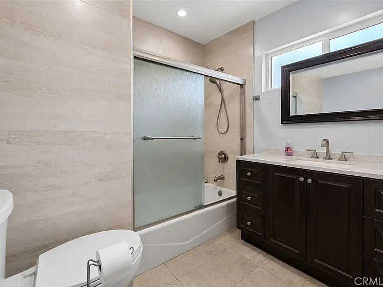 2431 N Lamer St — Photo 12