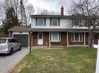 164 McClellan Rd #1, Ottawa, ON K2H5V9