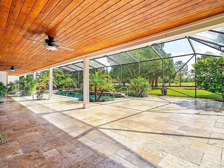 417 N Country Club Dr — Photo 16