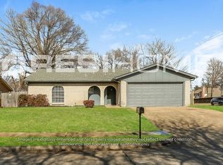 302 Carol Dr, Grand Prairie, TX 75052