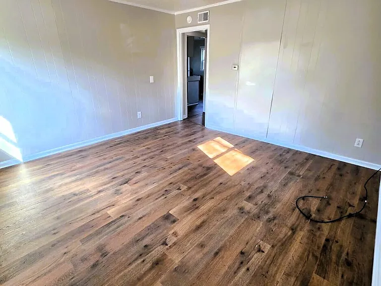 532 Hampton Ave NW — Photo 8