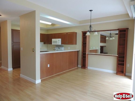3rd image of 92-1495 Aliinui Dr APT 25G