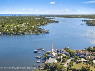 9 Bamboo Ln, Jupiter, FL 33458