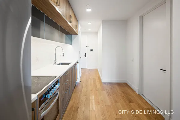 Rented by Artur Gutman, LREB | media 9