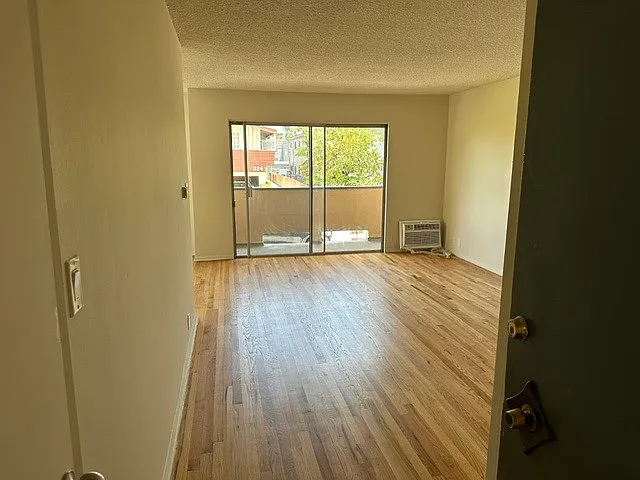 1123 S Sherbourne Dr #102 — Photo 5
