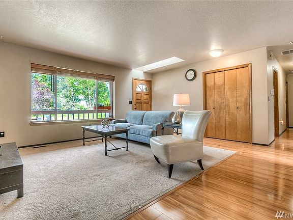 3rd image of 21805 SE 269th St