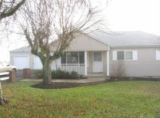 250 SE Lacreole Dr, Dallas, OR