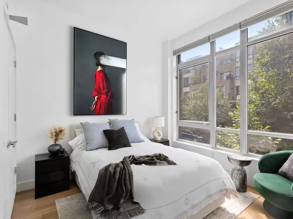 659 Bergen Street image 2 of 7