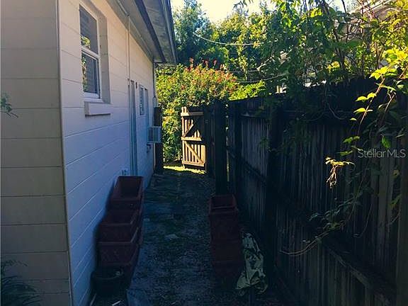 4th image of 319 E Jersey St
