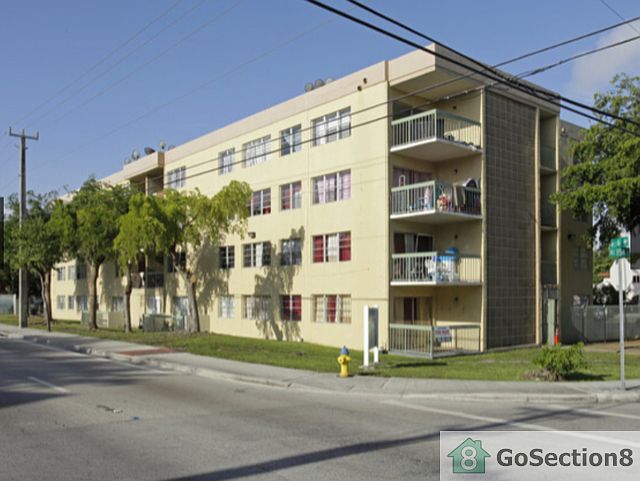 1st image of 15390 NE 6th Ave #406