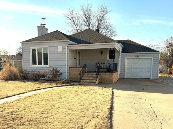 2421 Zarah Dr, Great Bend, KS 67530