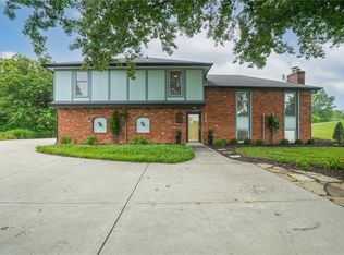 12015 NW Crooked Rd, Kansas City, MO 64152