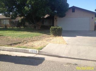 1209 Astor Ave, Bakersfield, CA 93307