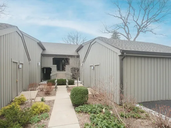 185A Shoreline Rd #C-333, Barrington, IL 60010