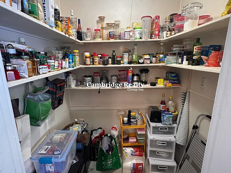 24-26 Burnham St #2T — Photo 9