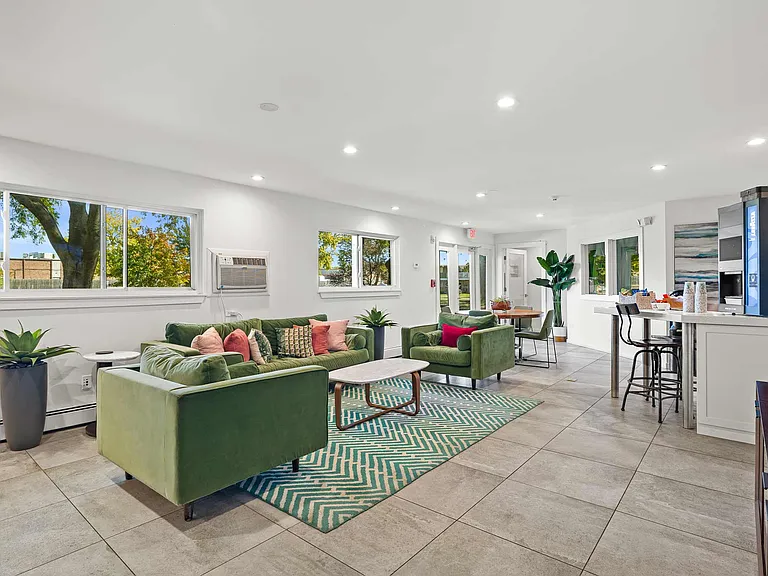 The Preserve at Woodfield — Photo 9