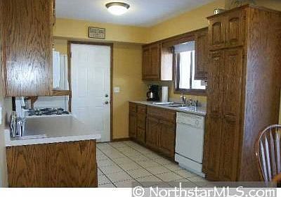 4th image of 721 Sunny Ln