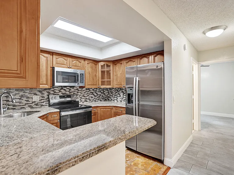 4260 Village Dr #D — Photo 9